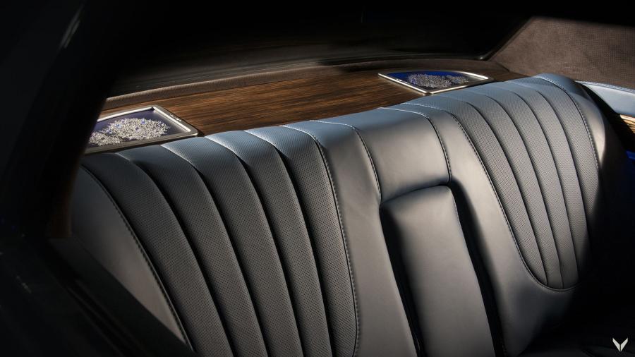 Интерьер Mercedes-Benz 250 CE by Villner (W114) 1970 года  (фото 16 из 24)
